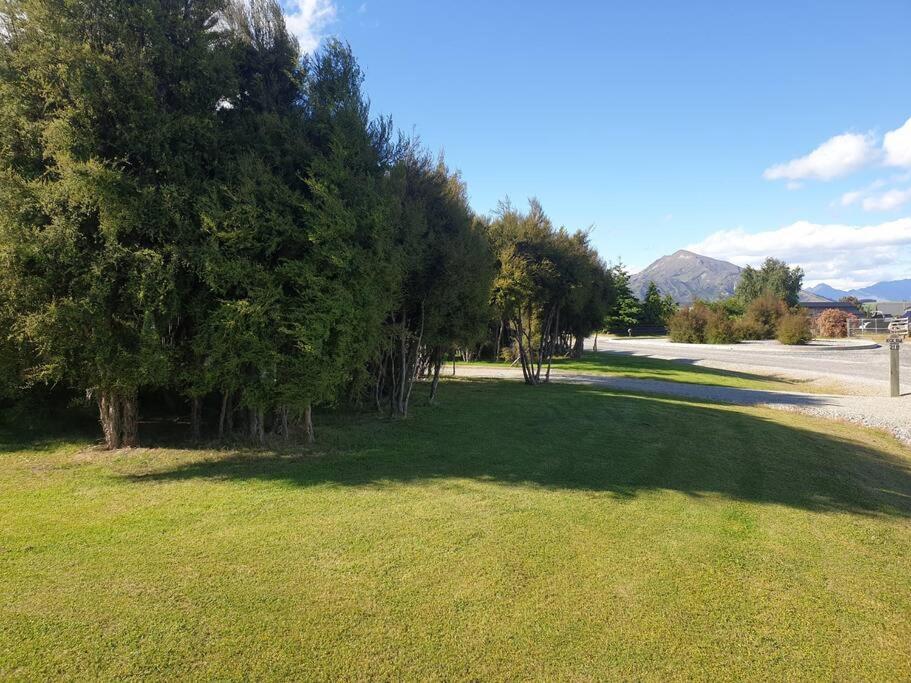 Stylish Tranquil & Private 2 X Bikes Villa Wanaka Exterior photo